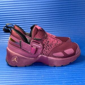 Size 6.5Y- Air Jordan Trunner LX GS 'Bordeaux - 897994-612 Women’s 8 Burgandy